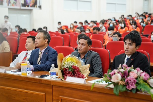 Viện Công nghệ Việt - Nhật (VJIT) tuyên dương sinh viên có thành tích xuất sắc trong học tập và phong trào 117
