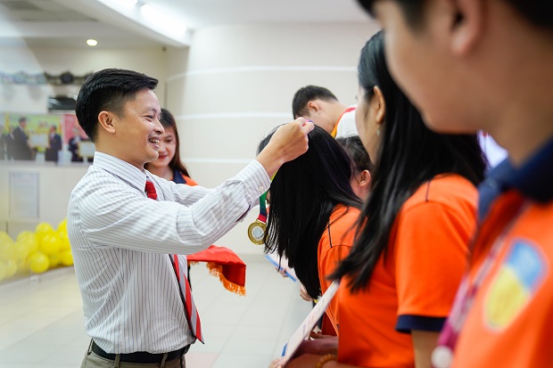 Viện Công nghệ Việt - Nhật (VJIT) tuyên dương sinh viên có thành tích xuất sắc trong học tập và phong trào 55