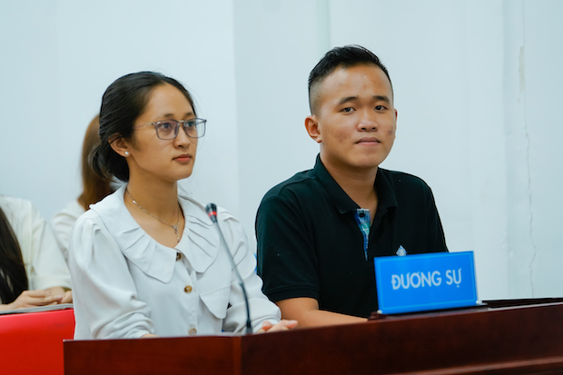 Sinh viên Khoa Luật thực hiện Phiên tòa giả định xét xử hành vi “Mua bán trái phép chất ma túy” 37