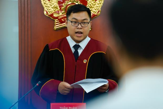Sinh viên Khoa Luật thực hiện Phiên tòa giả định xét xử hành vi “Mua bán trái phép chất ma túy” 47