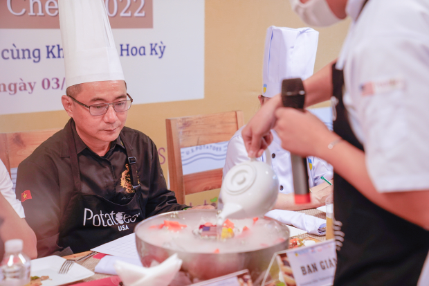 Chung kết HUTECH Young Chefs 2022: Sinh viên HUTECH trổ tài đưa ẩm thực Việt “gặp gỡ” khoai tây Hoa Kỳ 216