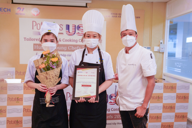Chung kết HUTECH Young Chefs 2022: Sinh viên HUTECH trổ tài đưa ẩm thực Việt “gặp gỡ” khoai tây Hoa Kỳ 165