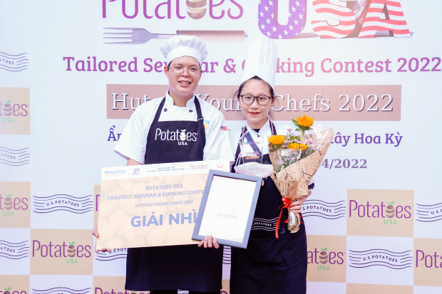 Chung kết HUTECH Young Chefs 2022: Sinh viên HUTECH trổ tài đưa ẩm thực Việt “gặp gỡ” khoai tây Hoa Kỳ 237