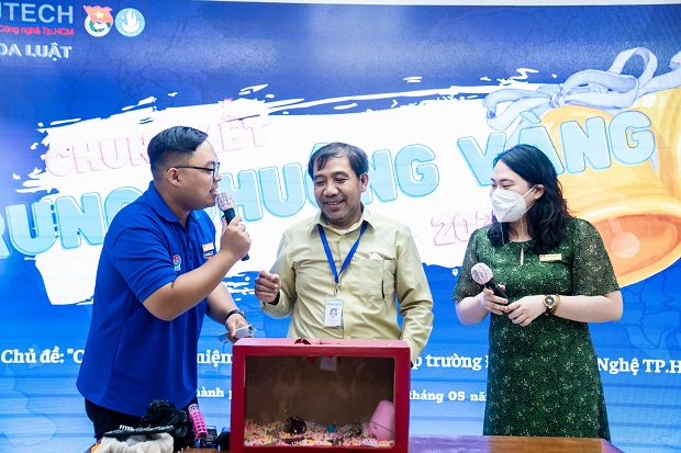 Sinh viên K21 giành chiến thắng cuộc thi Rung chuông vàng 2022 118