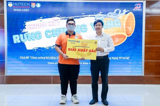 Sinh viên K21 giành chiến thắng cuộc thi Rung chuông vàng 2022 112