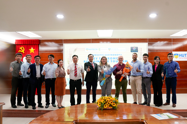 Sinh viên Cergy Paris - HUTECH khám phá văn hóa ẩm thực cùng chuyên gia từ Brazil 43