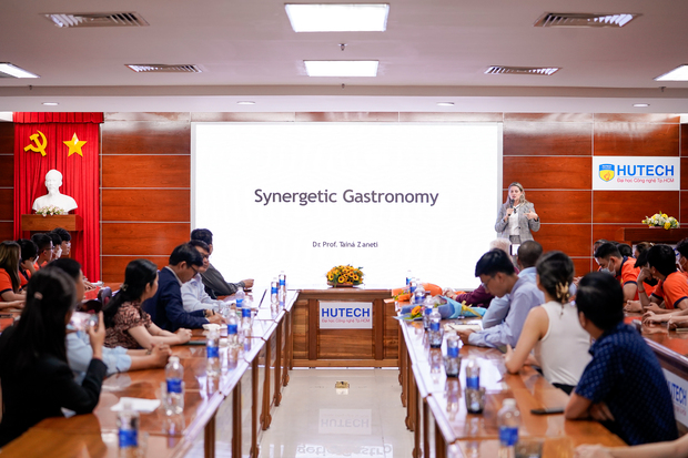 Sinh viên Cergy Paris - HUTECH khám phá văn hóa ẩm thực cùng chuyên gia từ Brazil 19