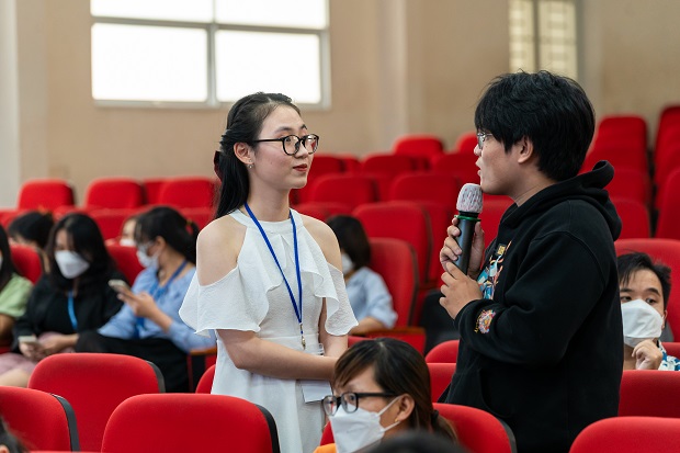 Sinh viên Khoa Dược trao đổi kiến thức cùng chuyên gia từ Công ty MSD Việt Nam 92