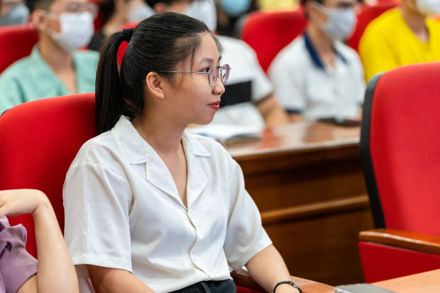 Sinh viên Khoa Dược trao đổi kiến thức cùng chuyên gia từ Công ty MSD Việt Nam 28