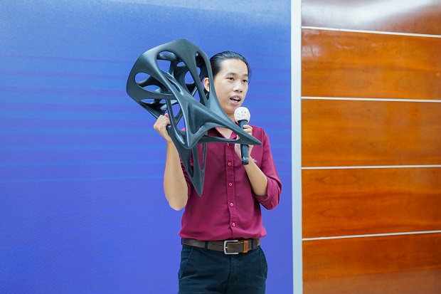 Sinh viên HUTECH tìm hiểu về ứng dụng công nghệ 3D trong thiết kế và chế tác nghệ thuật 59