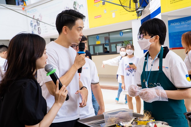 Ngày hội Văn hóa Hàn Quốc tưng bừng diễn ra với Cuộc thi nói tiếng Hàn và Thi tài ẩm thực Hàn Quốc 200