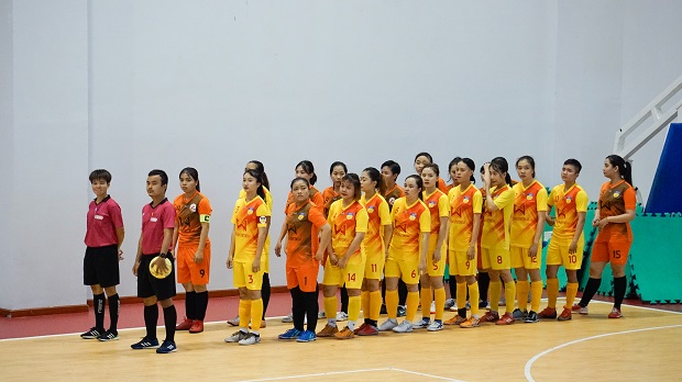 Nhìn lại hành trình bảo vệ “ngôi hậu” của tuyển nữ Futsal HUTECH tại mùa giải 2020 78