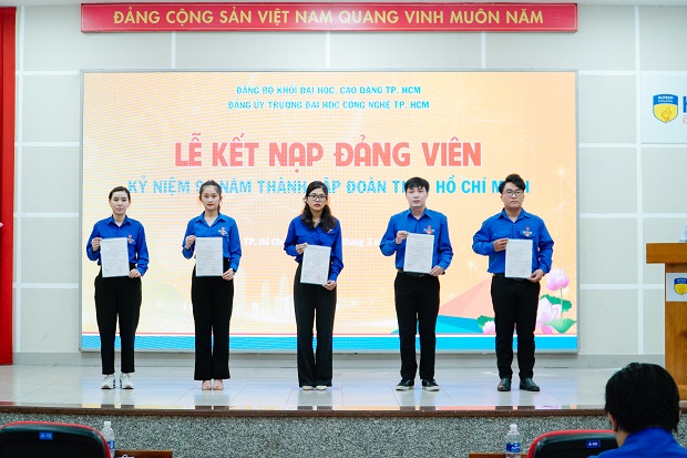 HUTECH trang trọng kỷ niệm 91 năm thành lập Đoàn TNCS Hồ Chí Minh và tổ chức đối thoại với Đoàn viên sinh viên 155