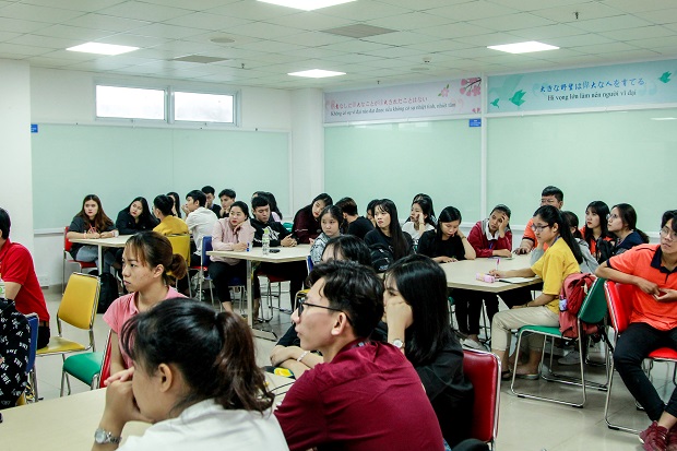 Sinh viên HUTECH tìm hiểu cách phát triển nghề nghiệp với “Bệ phóng Việt Nam Digital 4.0” 37