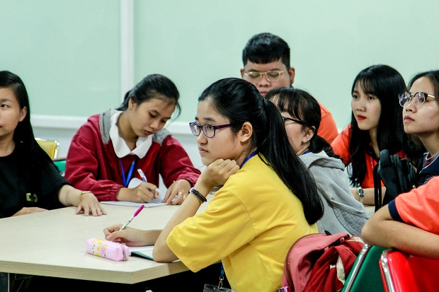 Sinh viên HUTECH tìm hiểu cách phát triển nghề nghiệp với “Bệ phóng Việt Nam Digital 4.0” 55
