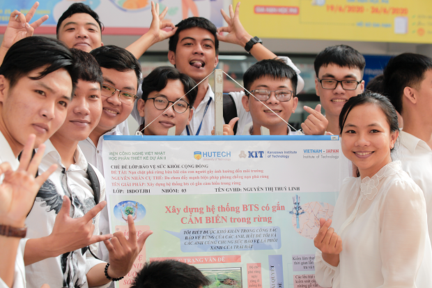 Sinh viên VJIT ra mắt các dự án “Bảo vệ sức khỏe cộng đồng” tại Phiên công bố Poster - PD2 141