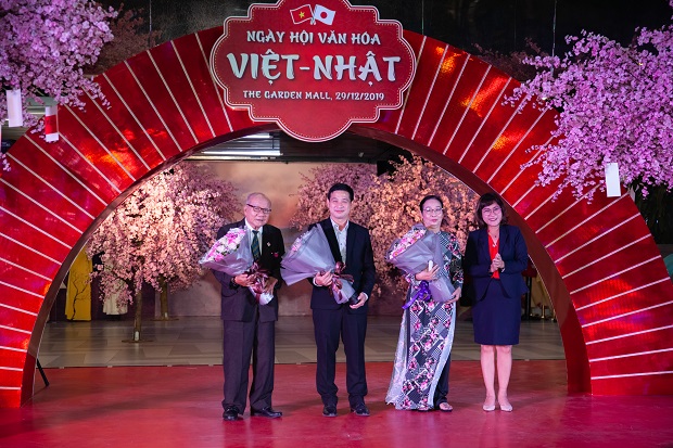 Sắc đào HUTECH rực rỡ tại Ngày hội Văn hóa Việt - Nhật 2019 35