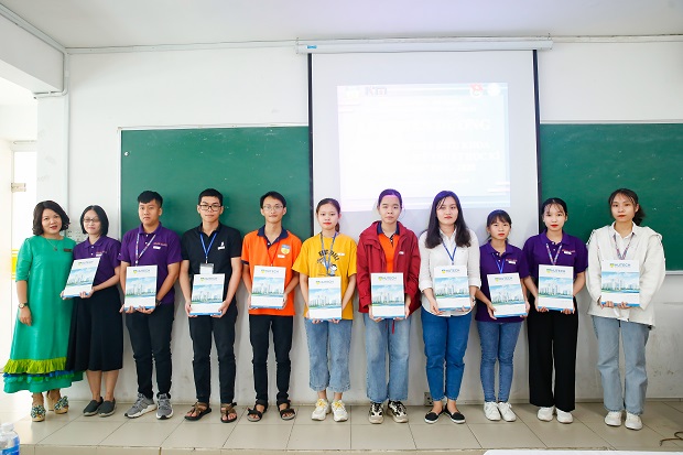Các Khoa/Viện HUTECH tuyên dương, khen thưởng sinh viên tiêu biểu HKI, năm học 2019 - 2020 263