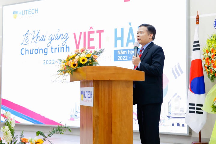 Trống khai giảng đã điểm, sinh viên Viện Công nghệ Việt - Hàn chính thức khởi động năm học mới 72