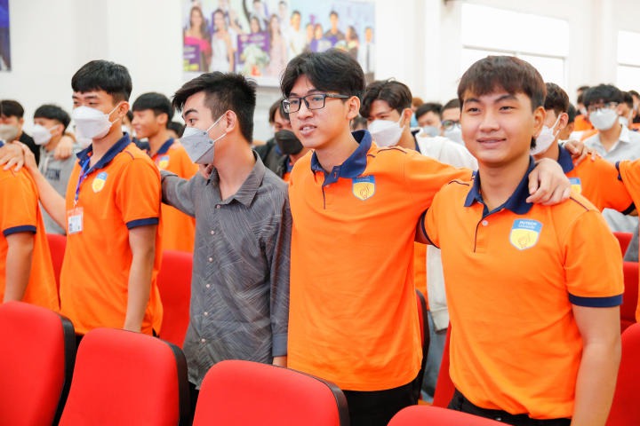 Viện Đào tạo Quốc tế khởi động chuỗi hoạt động chào mừng tân sinh viên "Orientation day of the new school year 2022-2023" 94