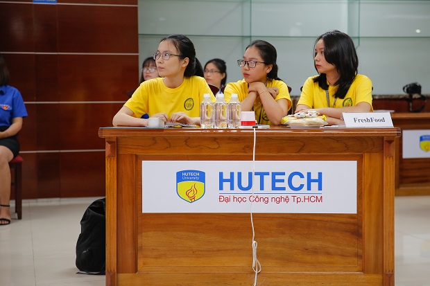 Đội Bao bì giấy HUTECH “thần tốc” giành giải Nhất cuộc thi Lắng nghe thực phẩm lên tiếng 2020 46