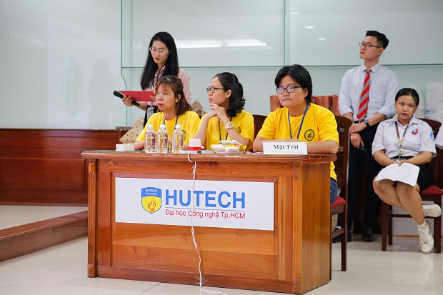 Đội Bao bì giấy HUTECH “thần tốc” giành giải Nhất cuộc thi Lắng nghe thực phẩm lên tiếng 2020 54