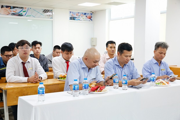 Sinh viên khoa Công nghệ thông tin HUTECH giành giải Nhất cuộc thi Vietnam Packet Tracer 2020 21