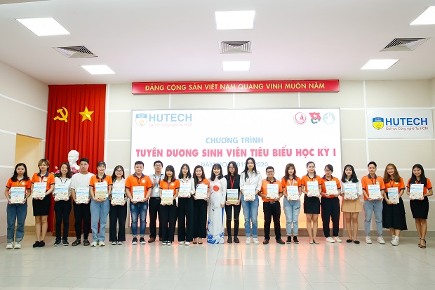 Các Khoa/Viện HUTECH tuyên dương, khen thưởng sinh viên tiêu biểu HKI, năm học 2019 - 2020 53