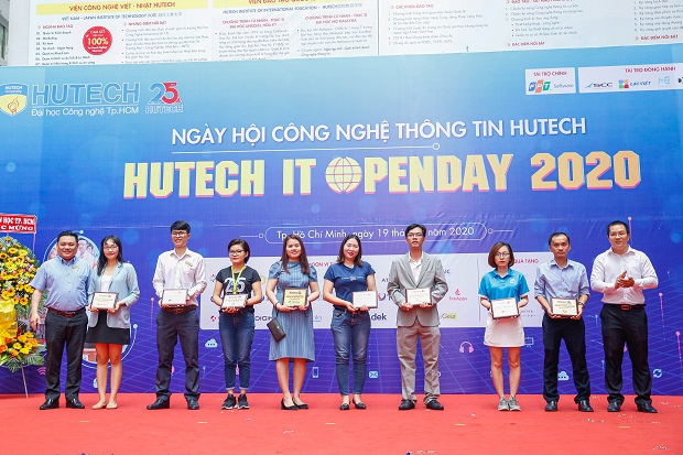 HUTECH IT Open Day 2020 - Sôi nổi “sàn giao dịch” kết nối sinh viên và doanh nghiệp thời kỳ 4.0 56