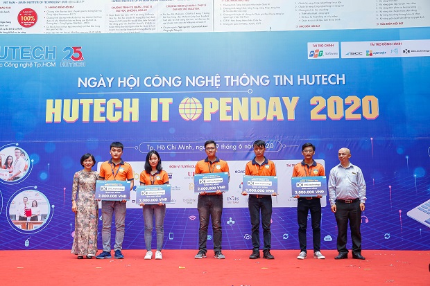 HUTECH IT Open Day 2020 - Sôi nổi “sàn giao dịch” kết nối sinh viên và doanh nghiệp thời kỳ 4.0 104