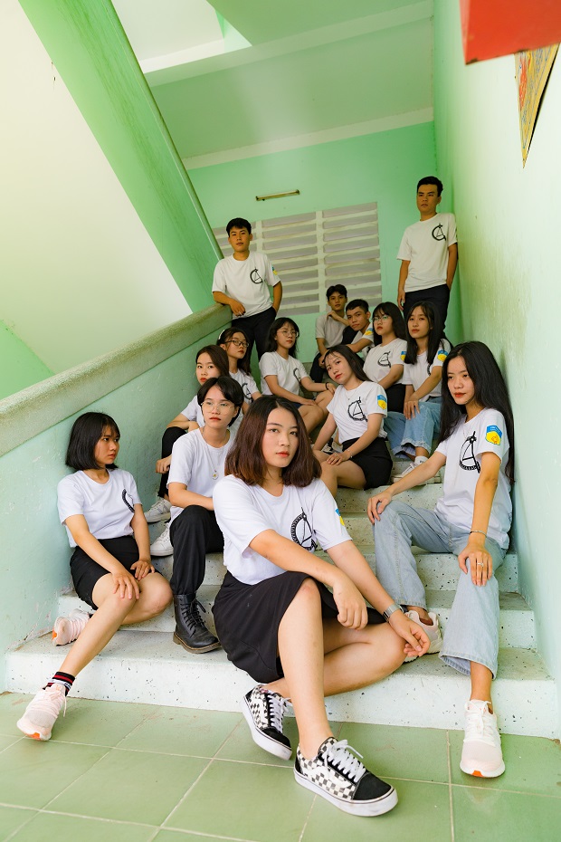 Về Bình Thuận, gặp gỡ tập thể đạt giải Ba cuộc thi Thiết kế áo lớp tại trường THPT Phan Bội Châu 48