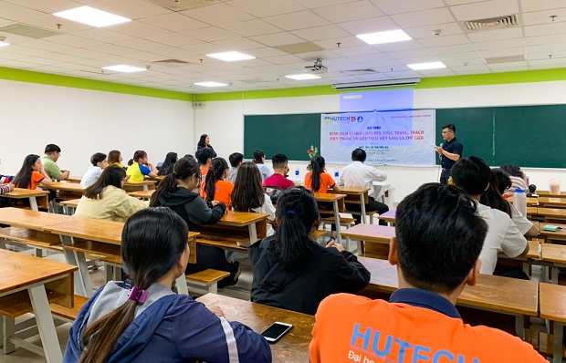 Sinh viên HUTECH tìm hiểu thực trạng bệnh dịch trên thị trường thực phẩm Việt Nam và thế giới 18