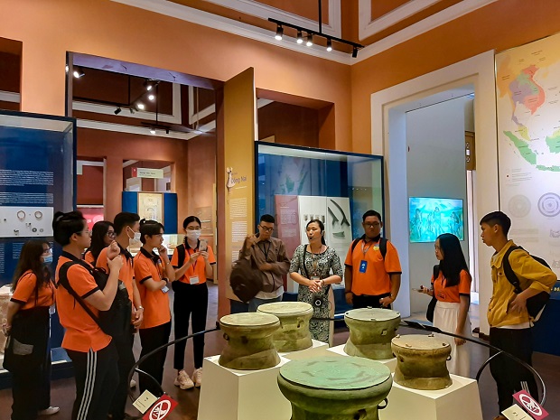 Sinh viên Việt Nam học HUTECH trải nghiệm hành trình văn hóa Việt Nam 31