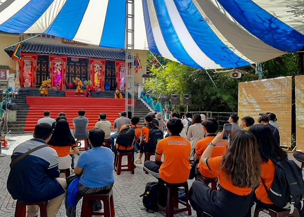 Sinh viên Việt Nam học HUTECH trải nghiệm hành trình văn hóa Việt Nam 16