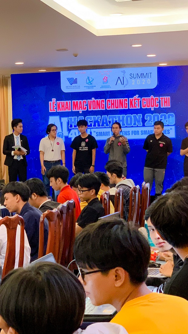 Sinh viên HUTECH đạt giải Khuyến khích tại cuộc thi lập trình AI Hackathon TP.HCM 23