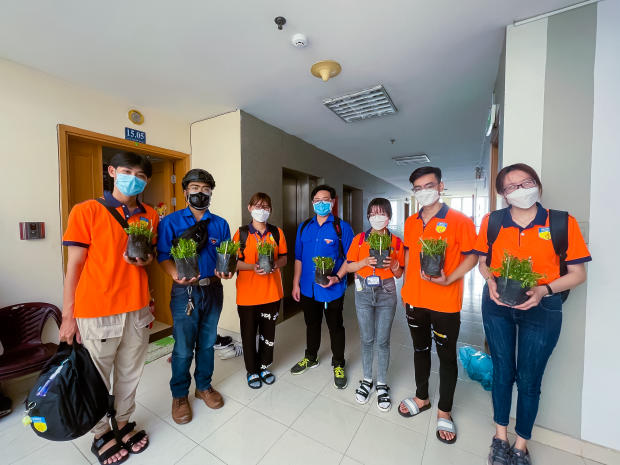 Sinh viên Khoa Điều dưỡng và Xét nghiệm HUTECH hoàn thành Tháng Thanh niên "xanh ngát" 105