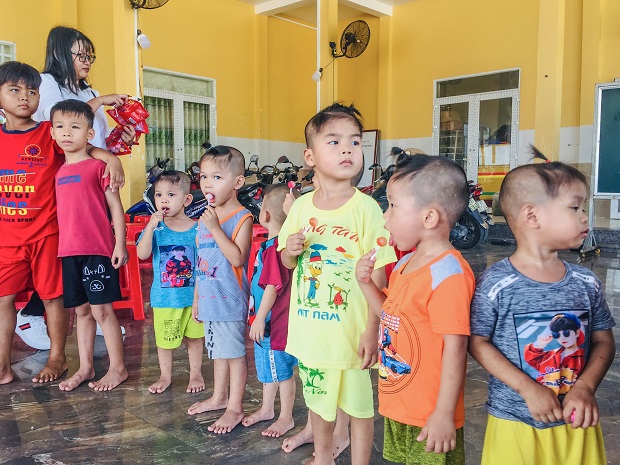 Hành trình về nguồn và chia sẻ yêu thương của Chi bộ 15 HUTECH tại Minh Đạm - Long Hải 57