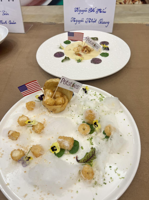 HUTECH students won 02 prizes at the national "Potatoes USA 2022 Cooking Contest" 58