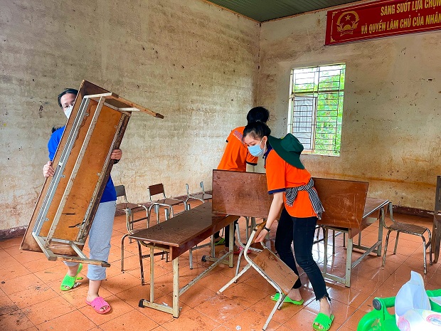 Mùa hè xanh HUTECH 2022: Đẩy nhanh tiến độ công trình cải tạo trường học ở làng Sur A (Gia Lai) 58