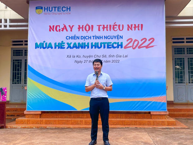 Mùa hè xanh HUTECH 2022: Chiến sĩ HUTECH mang ngày hội thiếu nhi đầy niềm vui đến xã Ia Ko (Gia Lai) 36