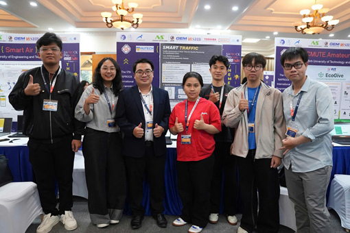 SINH VIÊN HUTECH TRANH TÀI TẠI CUỘC THI LẬP TRÌNH QUỐC TẾ NAPROCK PROCON 2026 74