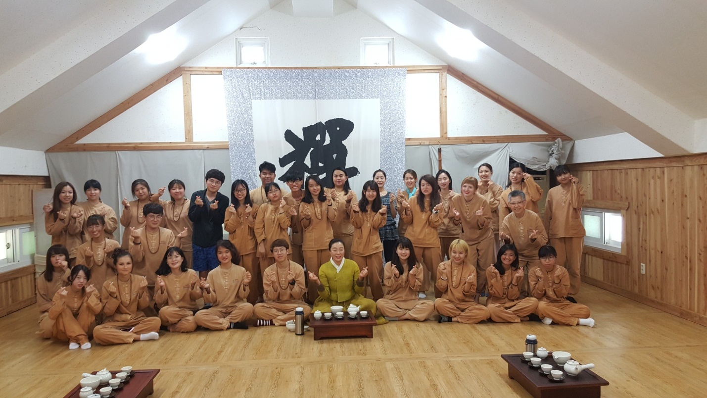 Sinh viên Hàn Quốc học tham gia trại hè tại 'hòn đảo thiên đường' Jeju-do 42