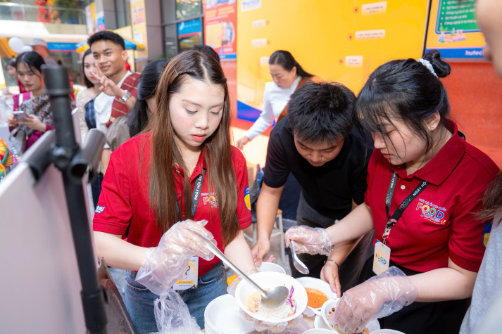 FOOD STORIES - NGÀY HỘI VĂN HÓA ẨM THỰC QUỐC TẾ 2026 LAN TỎA TINH THẦN HỘI NHẬP TẠI HUTECH 65