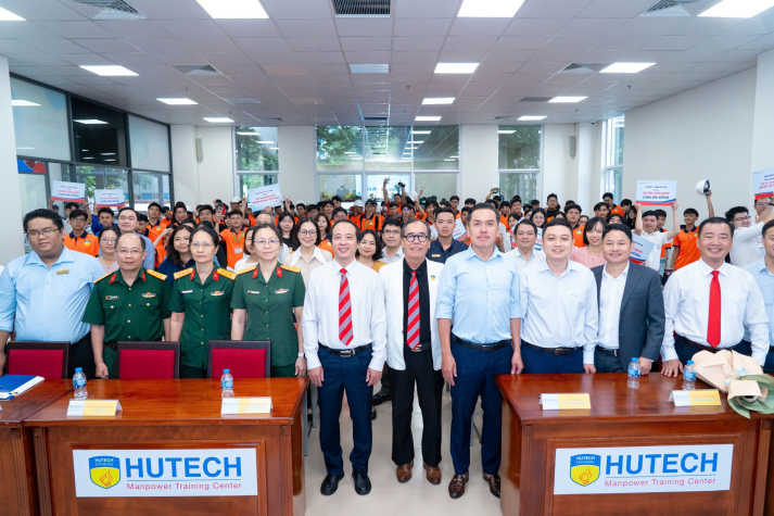LAN TỎA GIÁ TRỊ – TIẾP SỨC SINH VIÊN VƯƠN LÊN TRONG HỌC TẬP 36