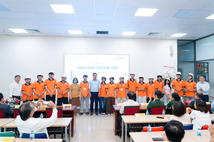 Khoa Kiến trúc – Xây dựng HUTECH chào đón Tân sinh viên, mở đầu hành trình đại học đầy trải nghiệm 122