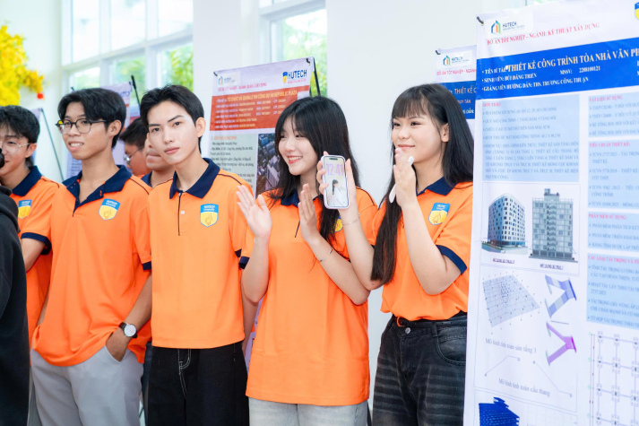 Khoa Kiến trúc – Xây dựng HUTECH chào đón Tân sinh viên, mở đầu hành trình đại học đầy trải nghiệm 79