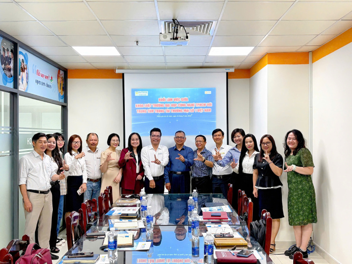 KHOA LUẬT (HUTECH) VÀ TRUNG TÂM TRỌNG TÀI THƯƠNG MẠI SỐ 1 VIỆT NAM (VN1AC) MỞ RỘNG HỢP TÁC ĐÀO TẠO VÀ NGHIÊN CỨU PHÁP LÝ 39