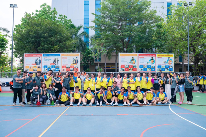 GIỚI THIỆU ĐOÀN THANH NIÊN - HỘI SINH VIÊN KHOA MARKETING - KINH DOANH QUỐC TẾ 44