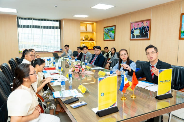 Faculty of Marketing and International Business 1756