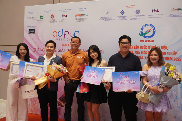 Sôi động “Đấu trường chốt đơn – StudentLive” - Sinh viên Khoa Marketing - Kinh doanh quốc tế, HUTECH đạt thành tích cao nhất - vượt qua cả 100 đội thi từ khắp nơi 187